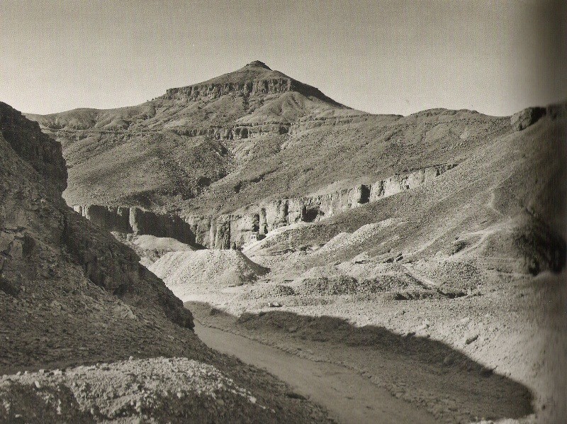 1922 valley of the kings photo harry burton