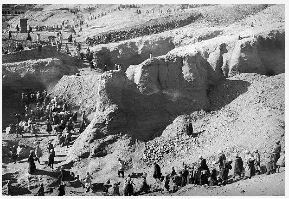 1929 valley excavations photo a frankl