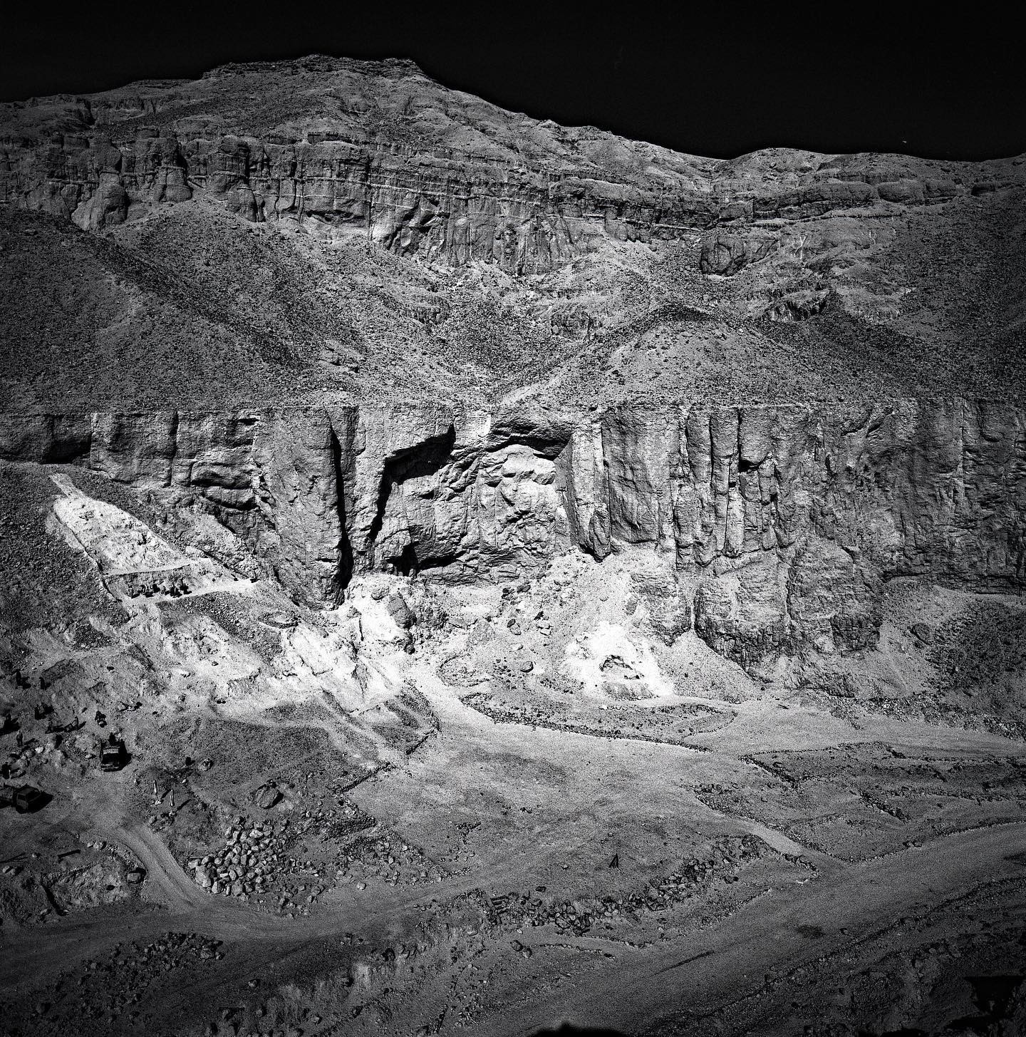 Prise de vue de Karoline Amaury. Collaboration avec l'archéologue Dr Zahi Hawass.