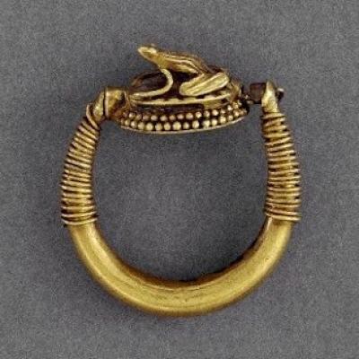 Bague avec une grenouille _ 18e dynastie _ British Museum _ EA2923