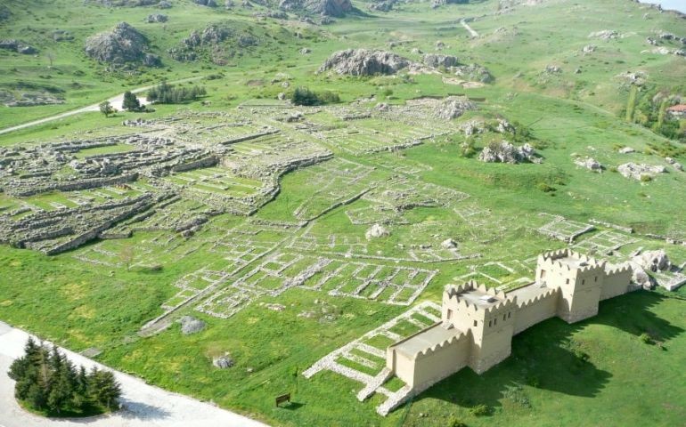 Hittite village reconstruction ancient hattusha