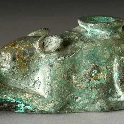Lampe en bronze en forme de souris 