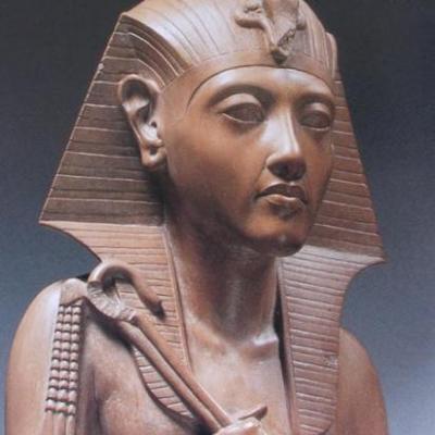 Nefertari vip blog com _ buste de hatshepsout 