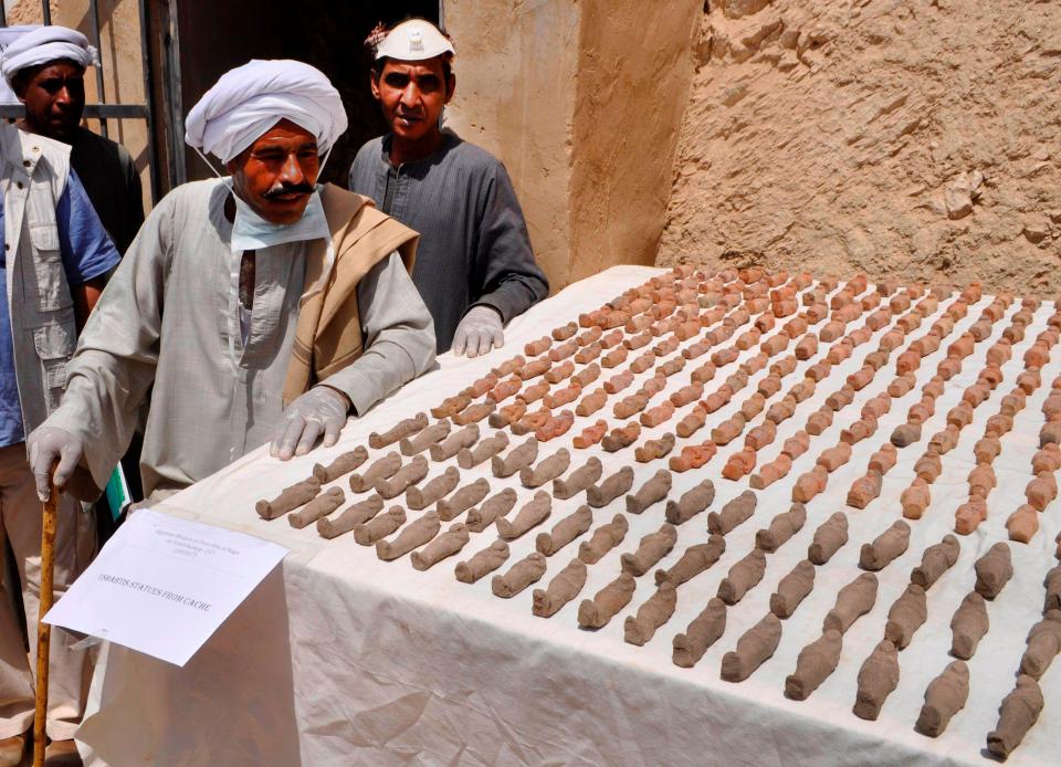 More than 1,000 funerary statues were found in a 3,500-year-old tomb 