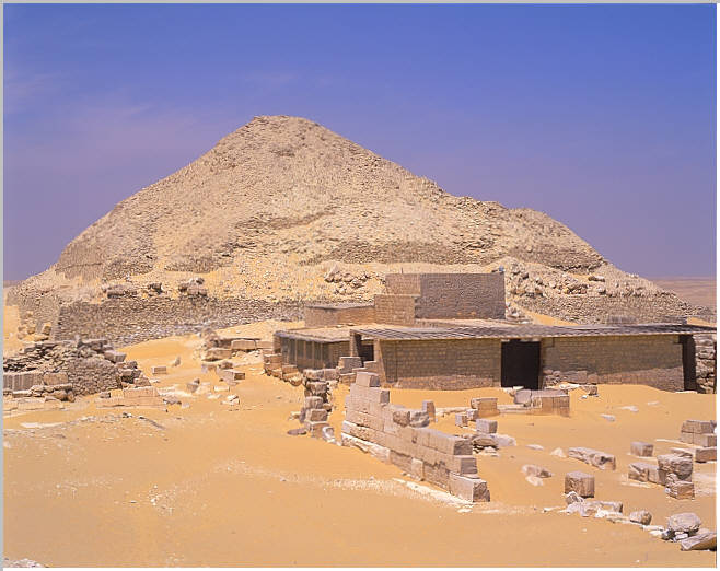 Pépi II pyramid temple