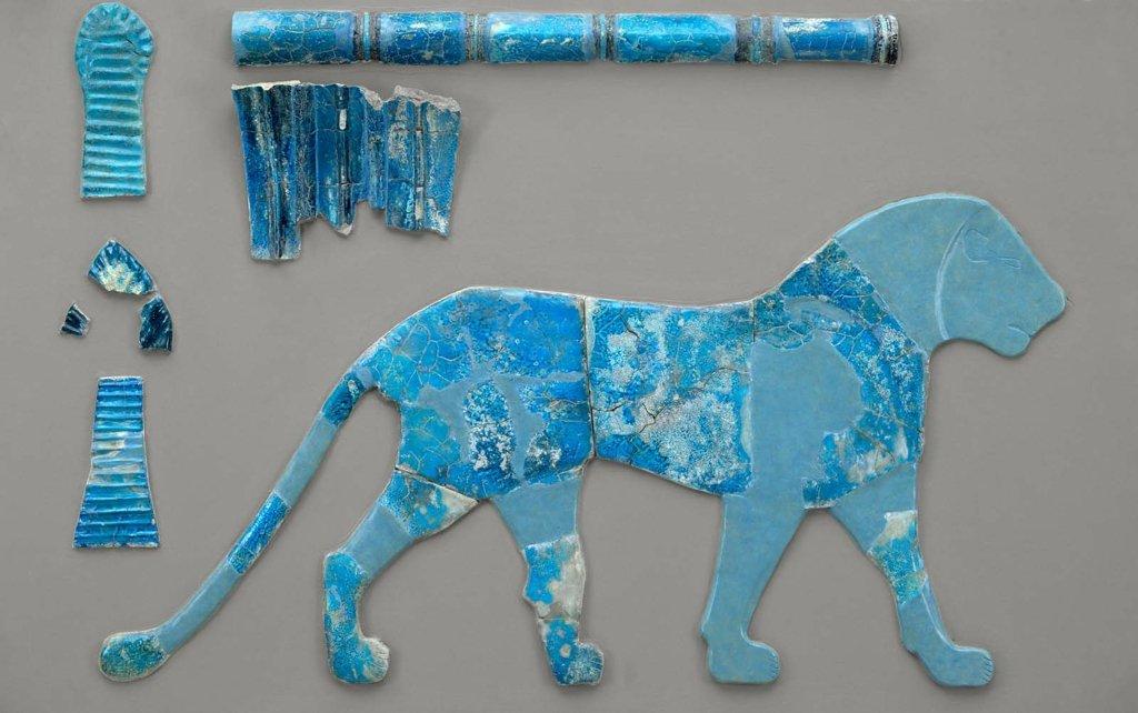 Faience wall inlays including a lion measuring 120 cm in length from the eastern deffufa k ii