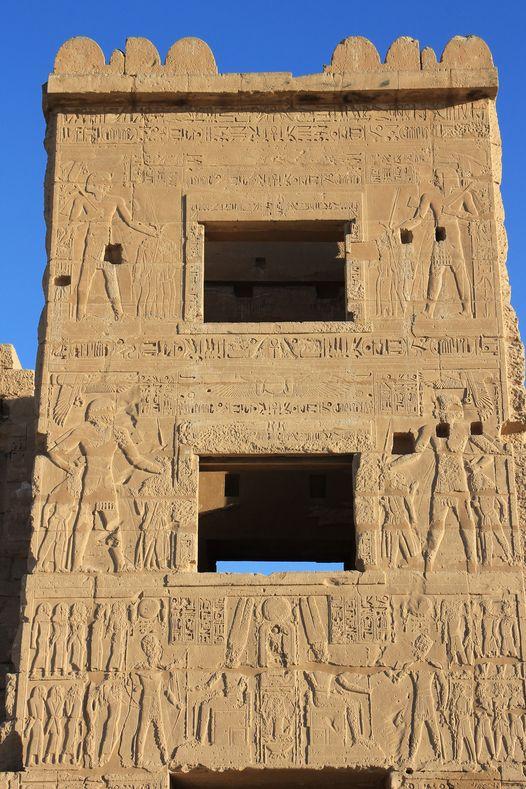 Harem tower at medinet habu now you can clearly see whats on it thanks for the afternoon sun