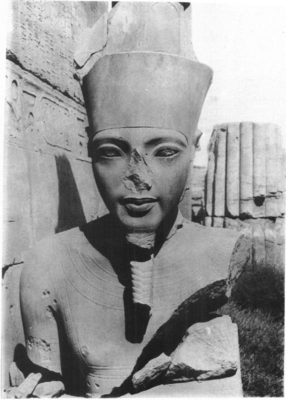 King tut s statue of amun photo m pillet after azim reveillac karnak dans l objectif de legrain 4 4 105