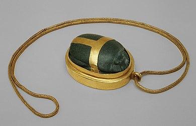 Metropolitan museum of art heart scarab of hatnefer