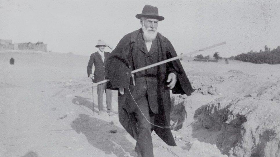 Petrie at abydos