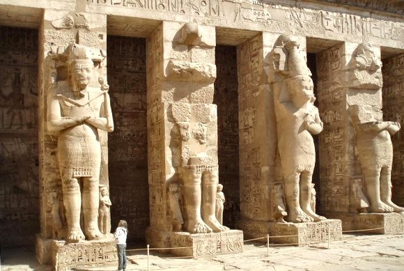 Ramses iii temple mortuaire