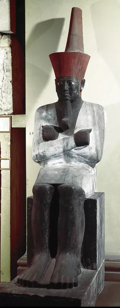 Statue en gres du pharaon montouhotep II environ 2055