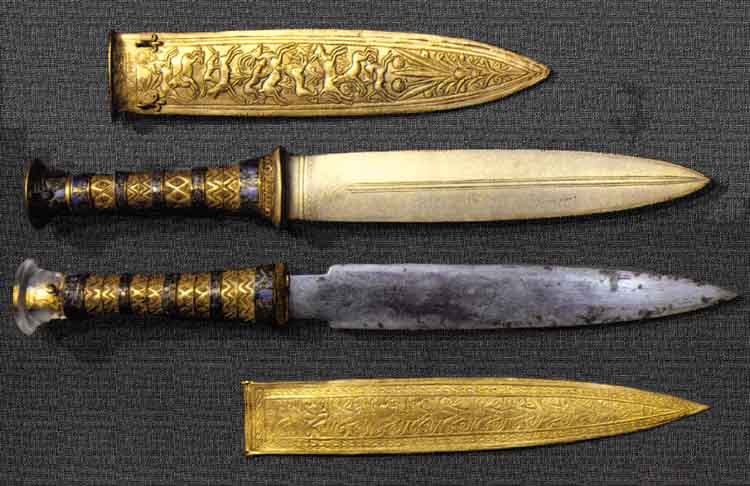 Tutankhamun dagger 1