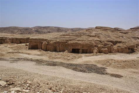 Wadi el gharbi and tomb of herihor